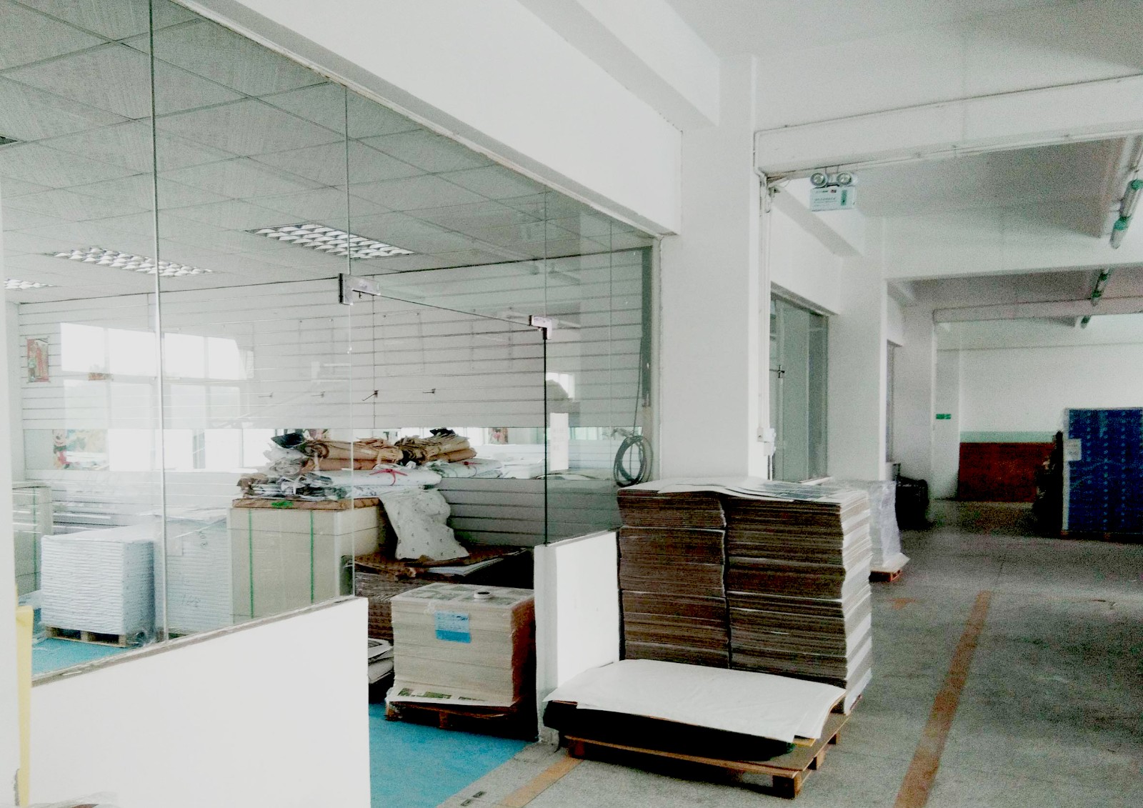 1612759749103964.jpg 原材料倉(cāng)庫(kù)展示縮小版.jpg